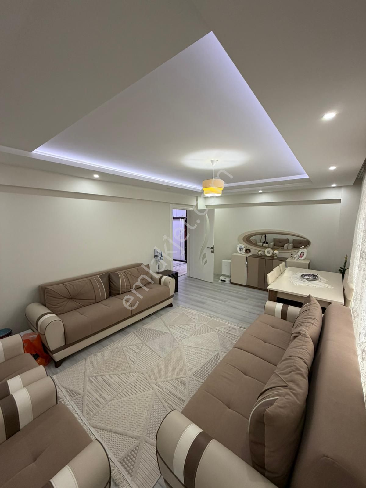 Şahin Emlaktan Denizli Acıpayam Çarşı Merkezine Yakın Konumda Satılık 3+1 160 M² Fırsat Daire - Görsel 11