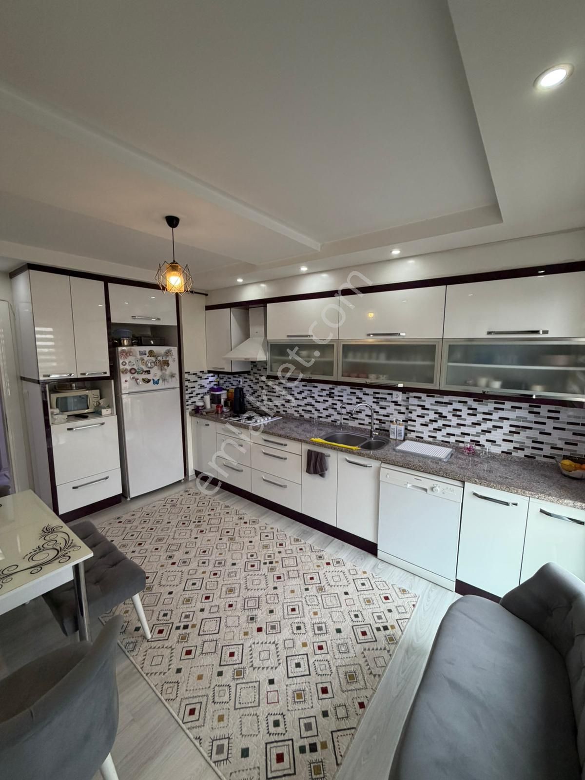 Şahin Emlaktan Denizli Acıpayam Çarşı Merkezine Yakın Konumda Satılık 3+1 160 M² Fırsat Daire - Görsel 4