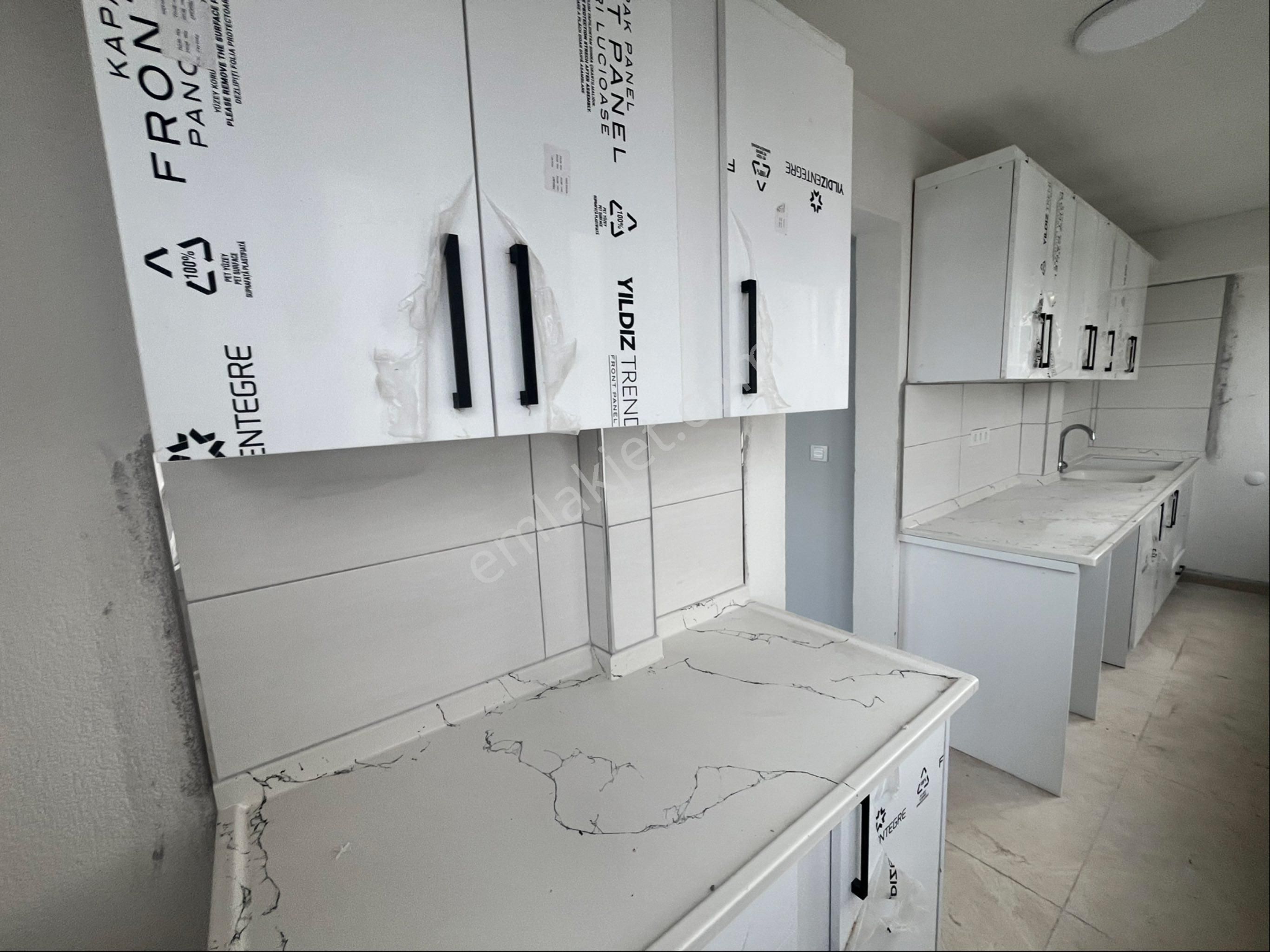 2+1 Ayrı Mutfak Ön Cephe Merkezi Konum - Görsel 15