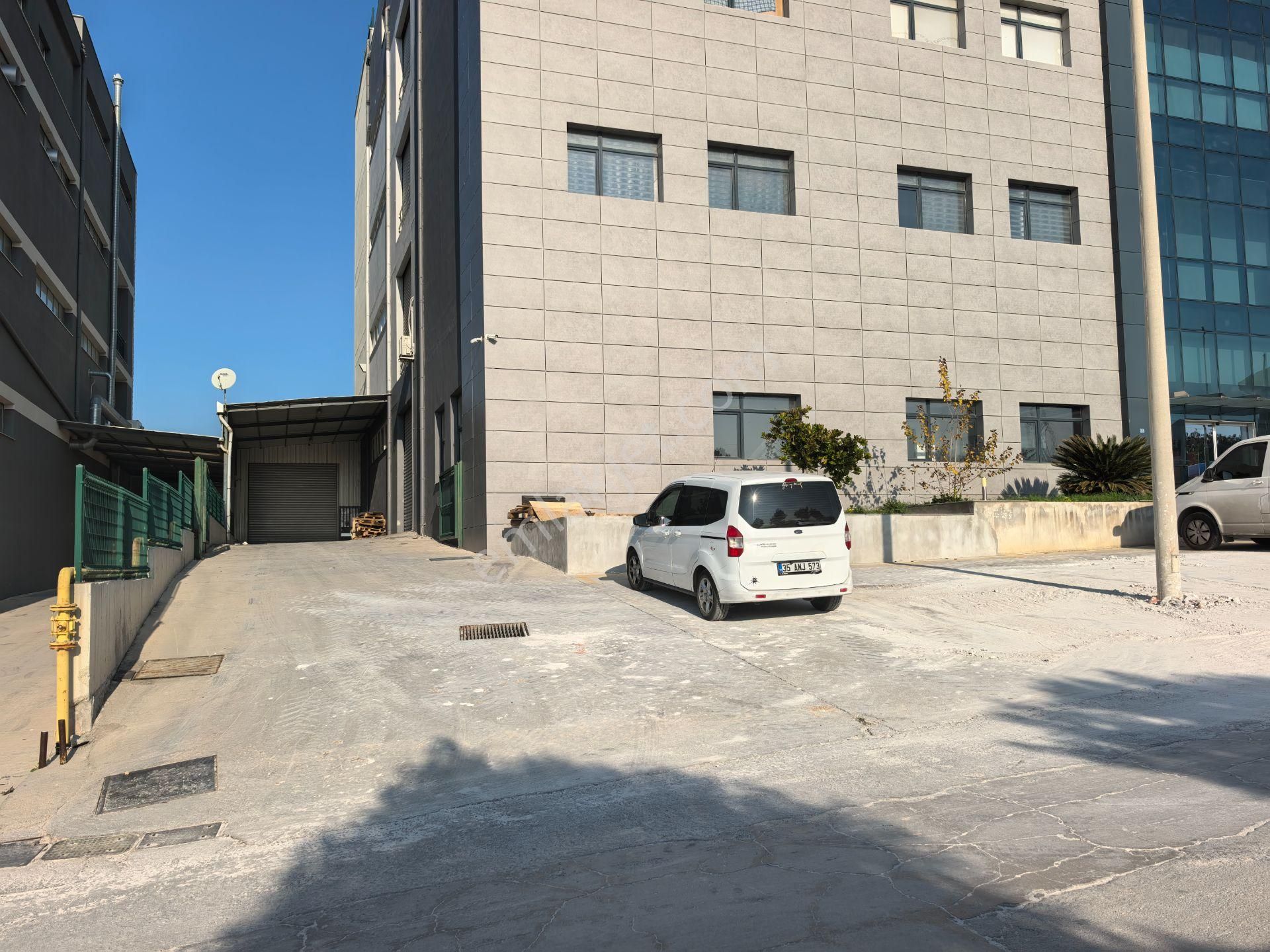 Buca Osb Begos Zemin Kat 1200 M² Kiralık Depo İşyeri - Görsel 12