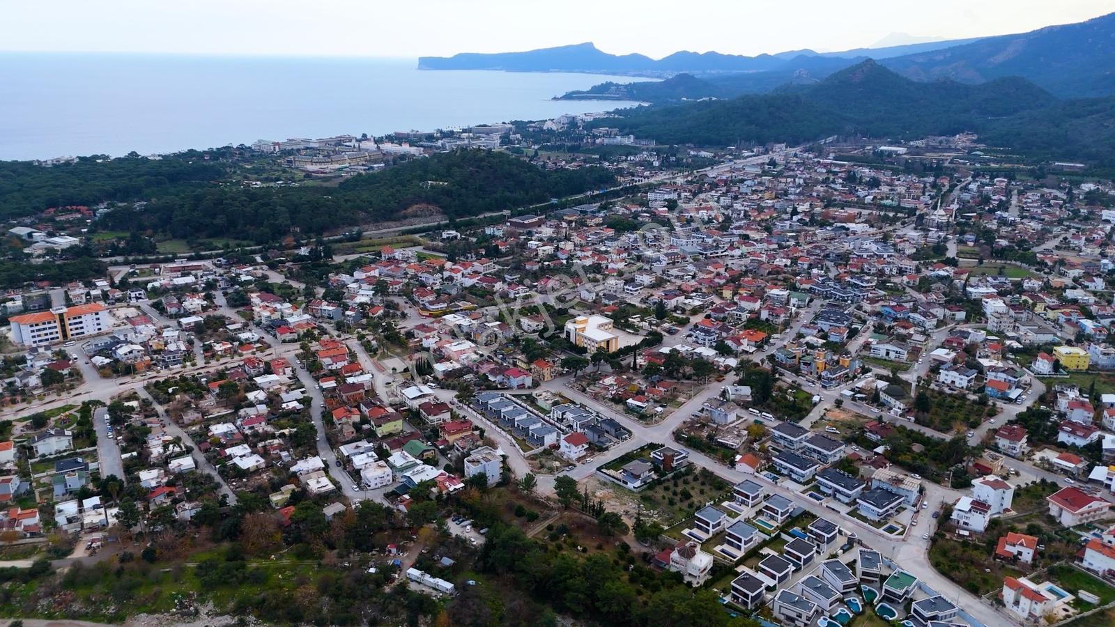 Kemer Göynükte 230 M² Site İçinde Ortak Havuzlu Villa - Görsel 3