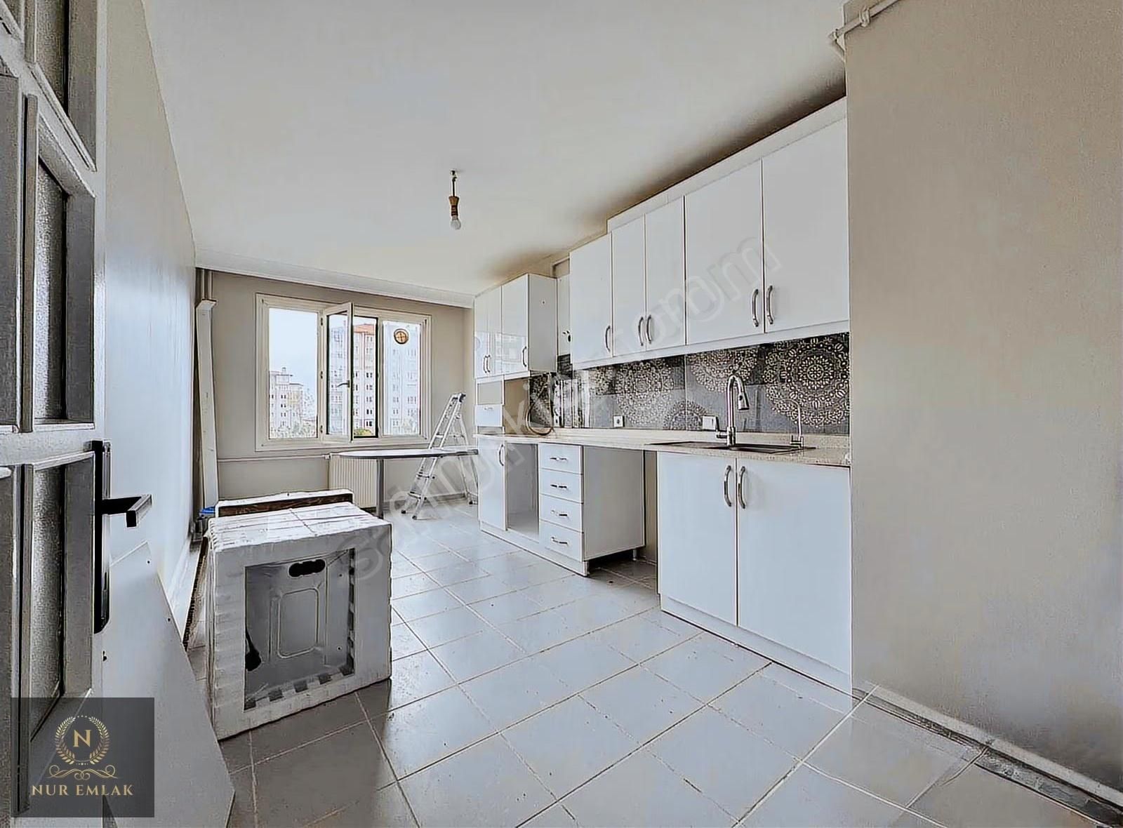 Sinanoba Emlak Konut İstiklal Sitesin'de 3+1 Kiralık Daire - Görsel 10