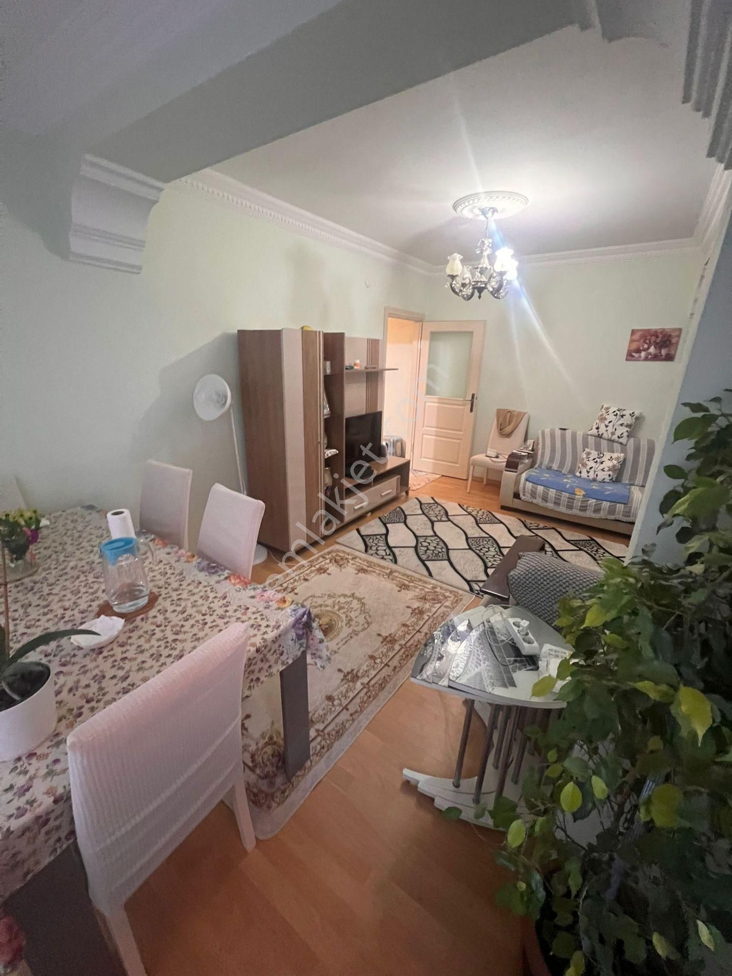 Avcılar Cihangir De 2+1 1 Kat Satılık Daire - Görsel 15