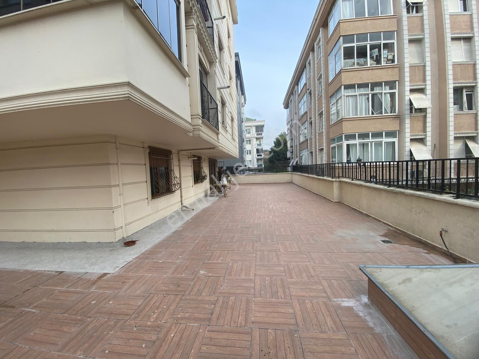 Bahçelievler Merkez'de Yeni Binada K. Otoparklı 2+1 Daire - Görsel 3