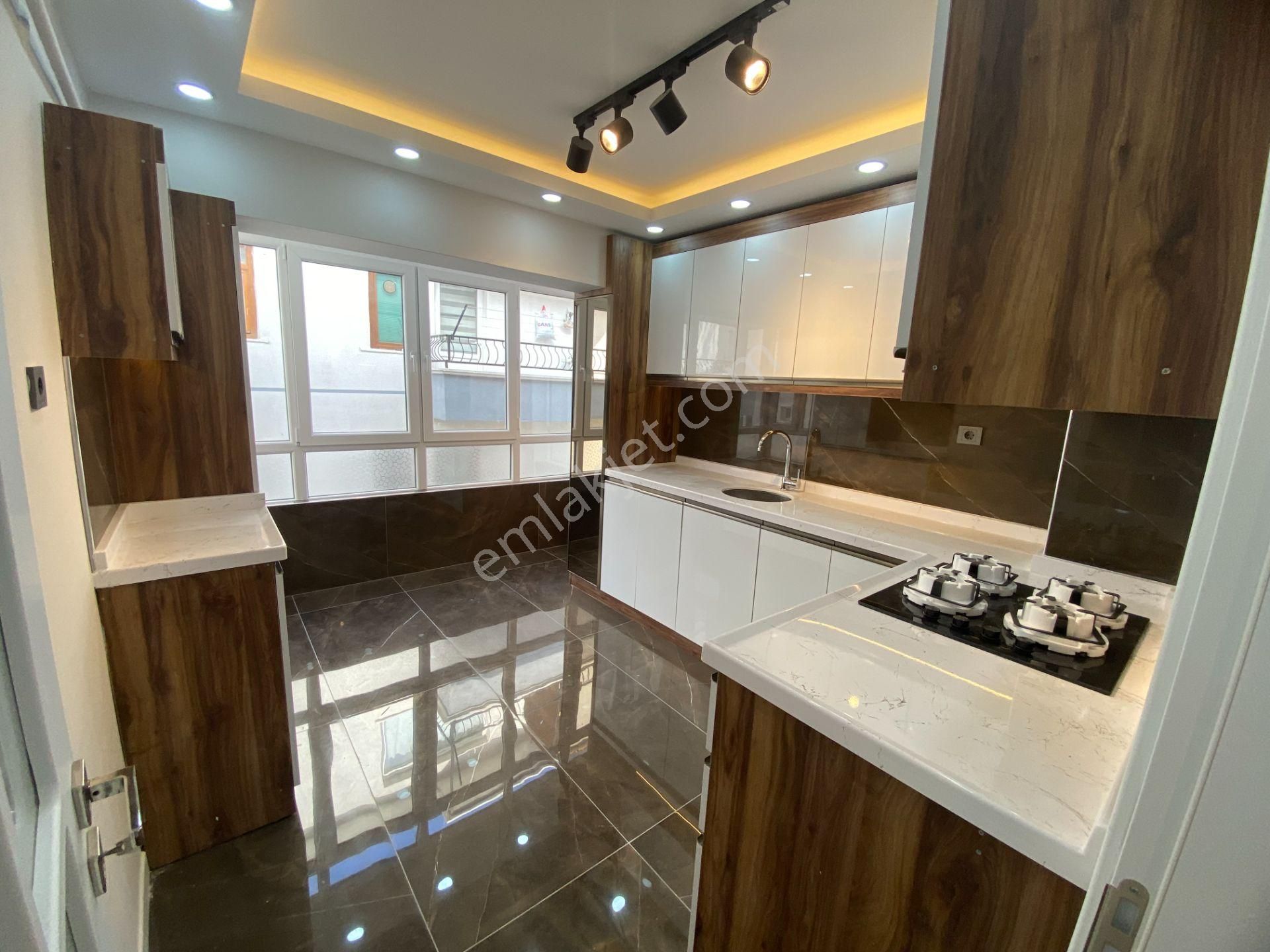 Süvari Mh. Merkezi Konumda Cadde Yakını Ful Yapılı 3+1 Daire - Görsel 9