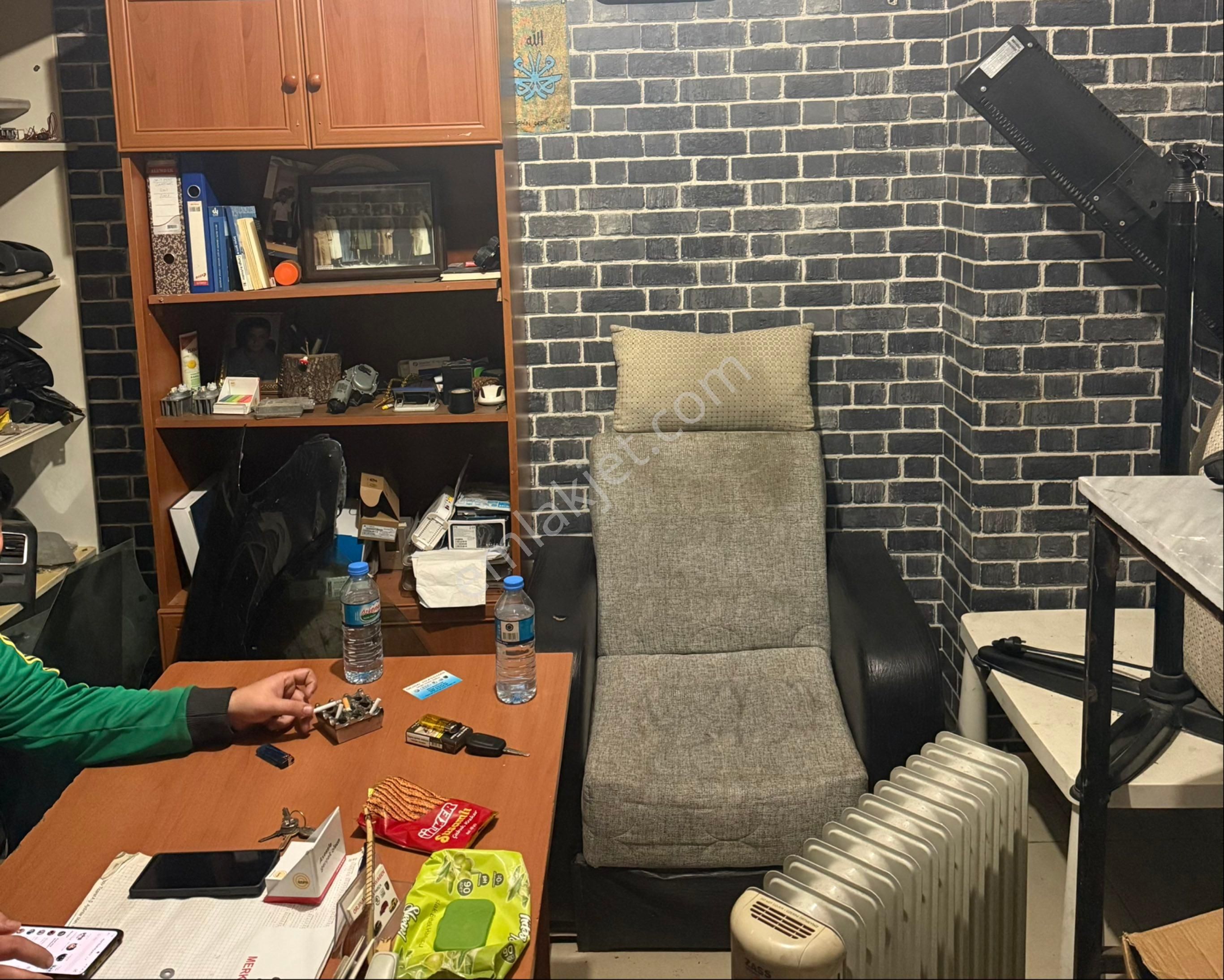 Oben Gayrımenkul’den Satılık Depolu Dükkan - Görsel 3