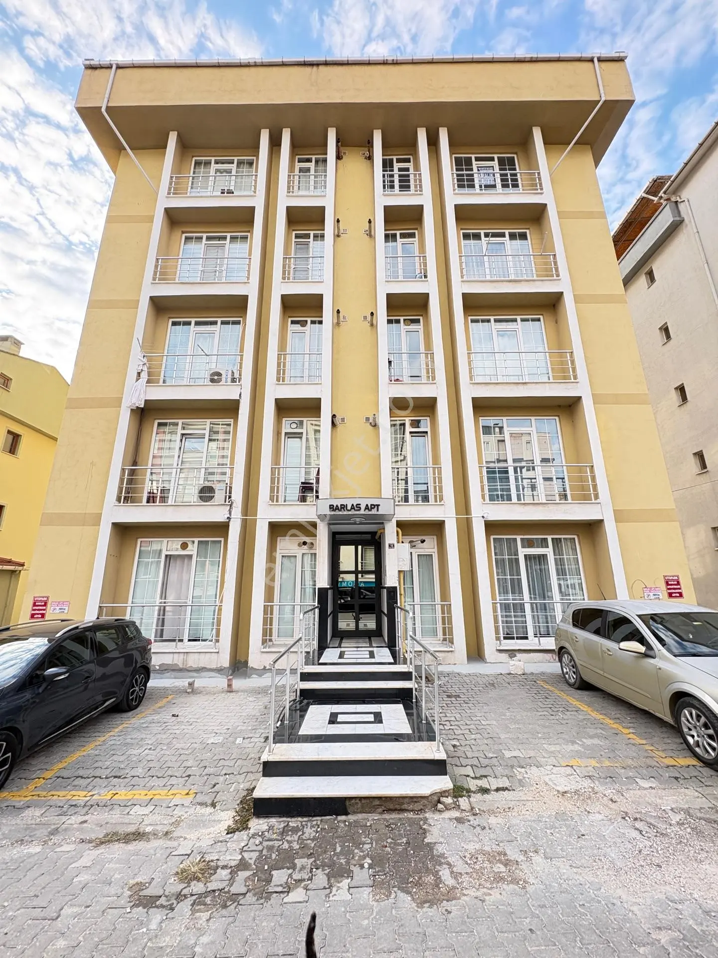 Marmara'dan Şükrüpaşa'da Eşyalı 1+1 Kiralık Daire - Görsel 3