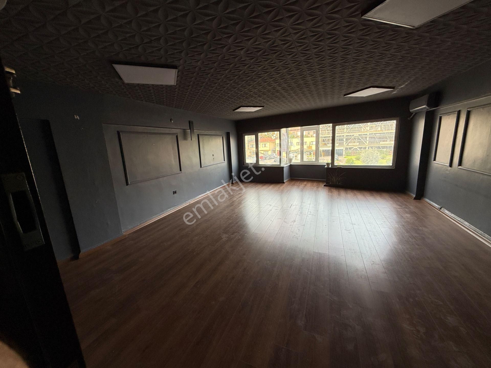 Yankı'dan Söğütlü Çeşme Cad. Üzeri 1+0 Asansör+wc& 45 M2 Ofis - Görsel 6