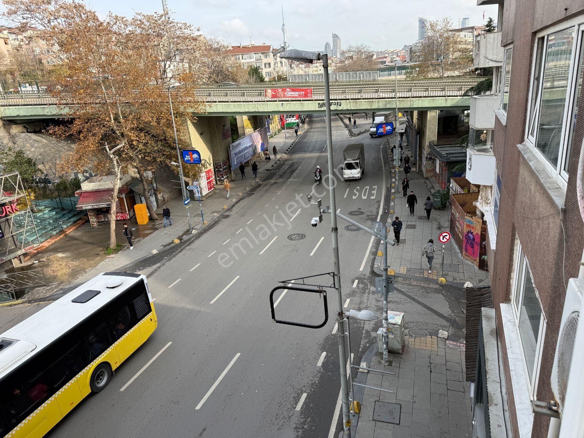 Yankı'dan Söğütlü Çeşme Cad. Üzeri 1+0 Asansör+wc& 45 M2 Ofis - Görsel 14