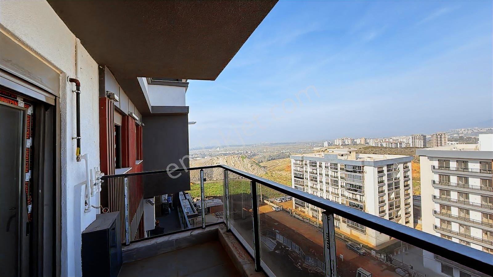 Menemende Satılık Dubleks Daire 4+1 Lüks Gazi Mahallesi'nde - Görsel 19