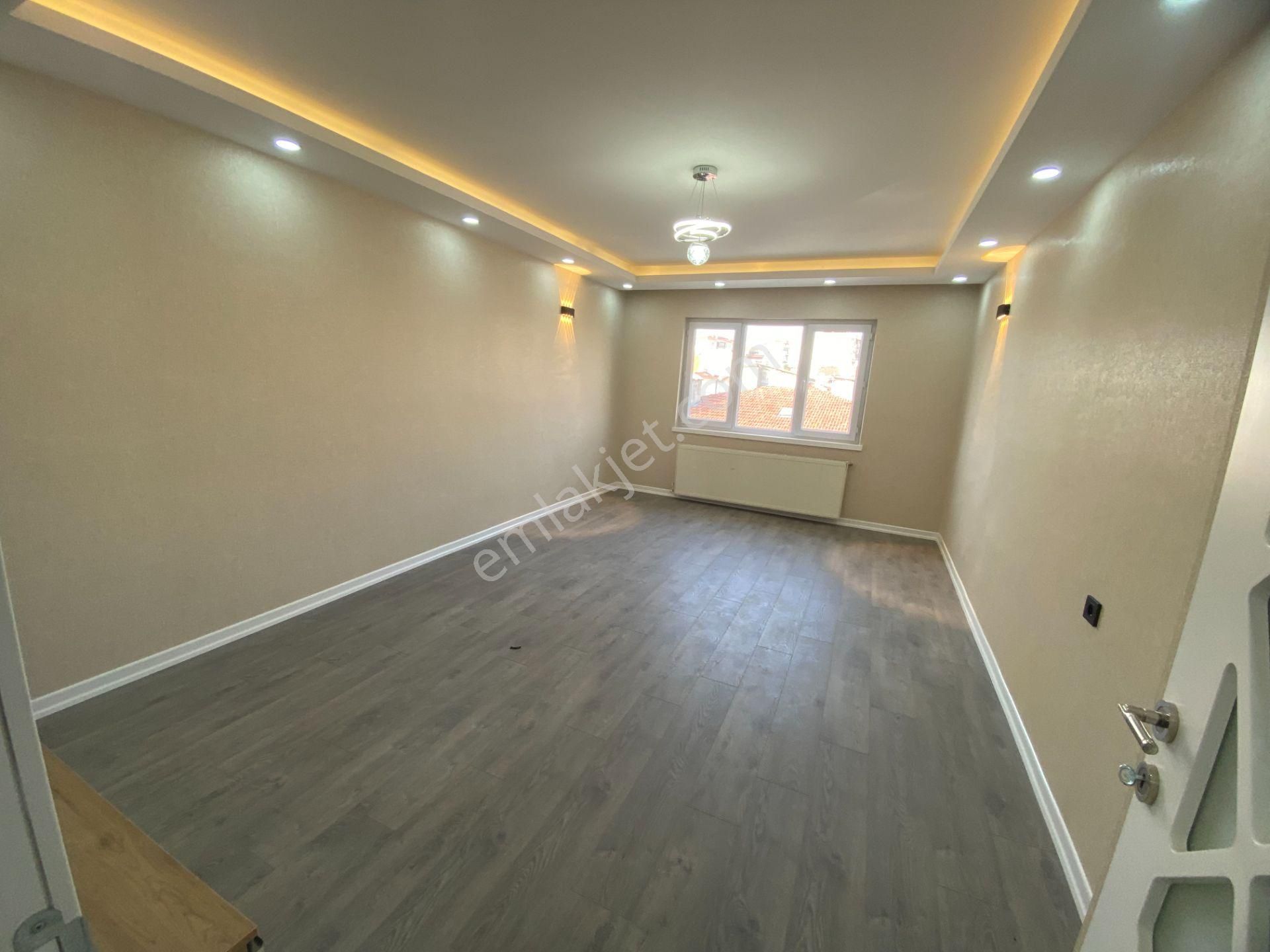 Etimesgut Süvari Mah Cadde Yakını Katta 3+1 Full Yapılı Fırsat - Görsel 2