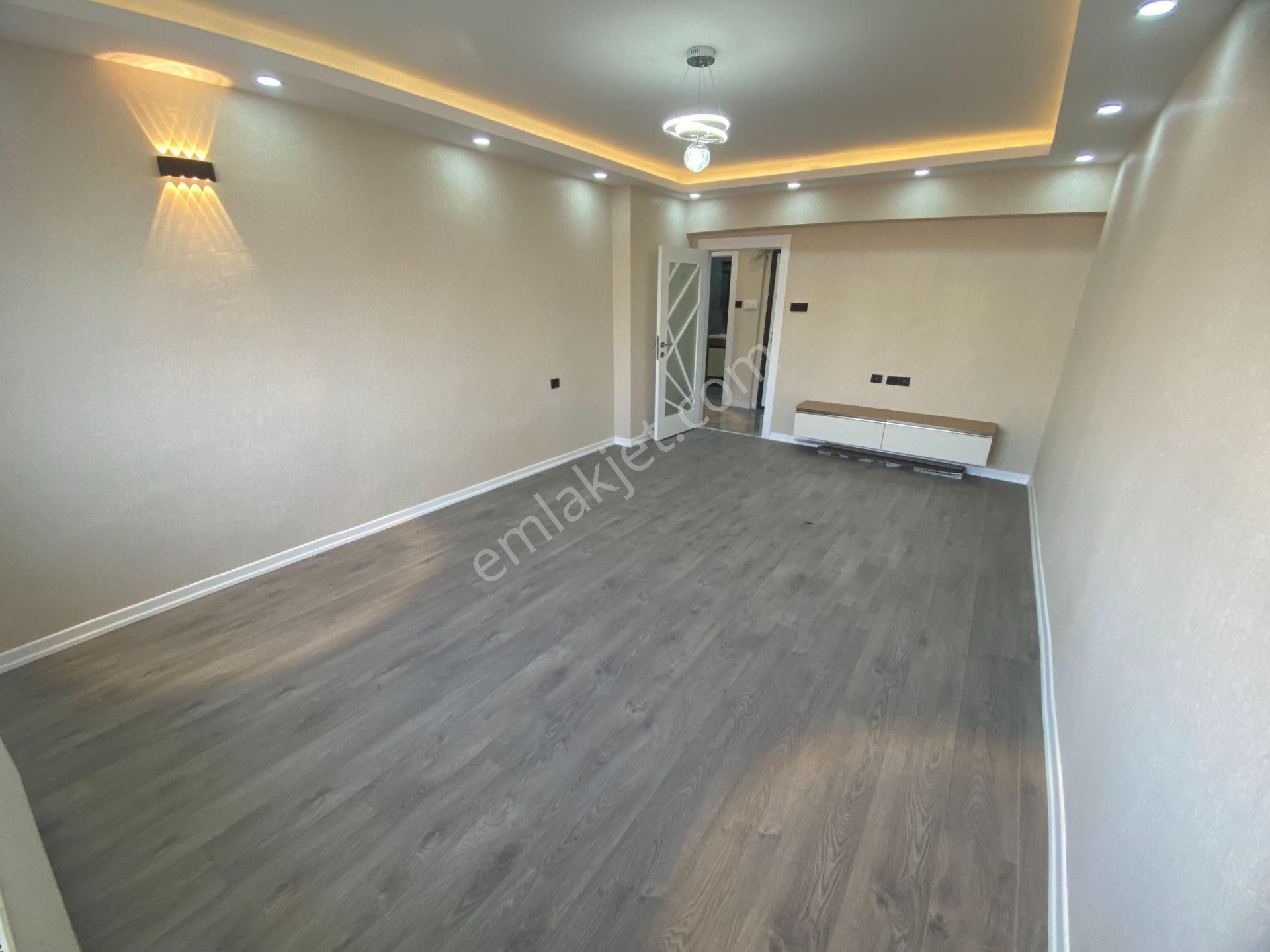 Etimesgut Süvari Mah Cadde Yakını Katta 3+1 Full Yapılı Fırsat - Görsel 13