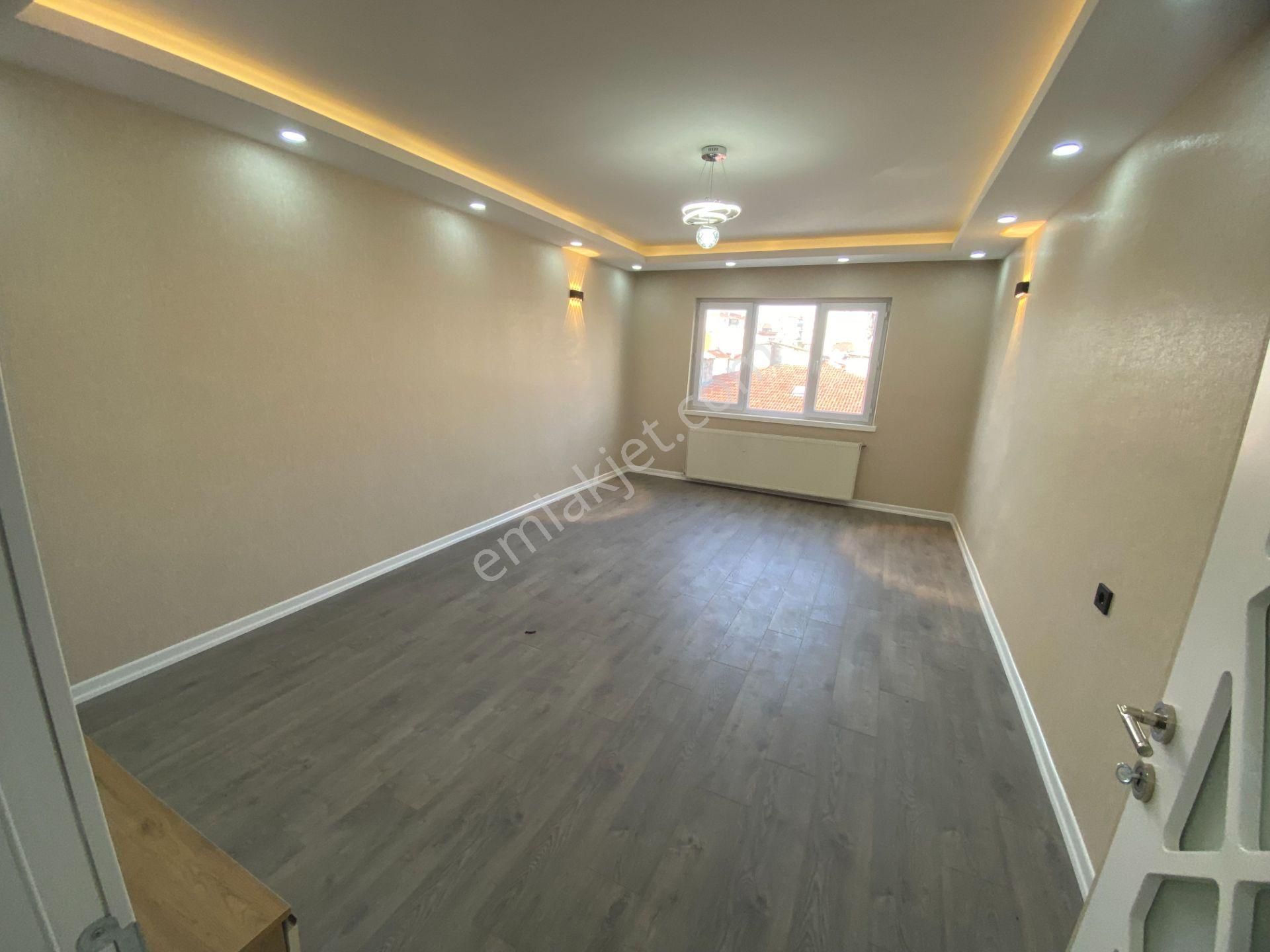 Etimesgut Süvari Mah Cadde Yakını Katta 3+1 Full Yapılı Fırsat - Görsel 9