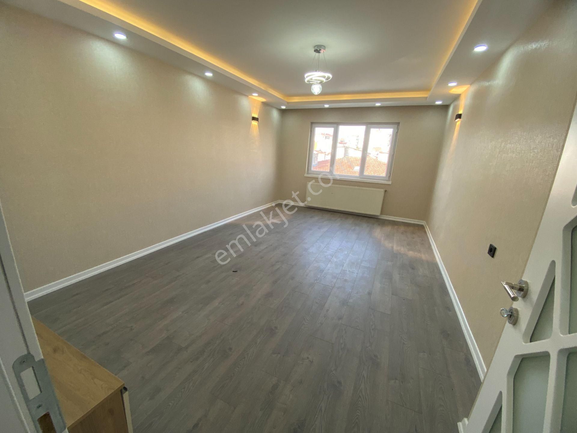 Etimesgut Süvari Mah Cadde Yakını Katta 3+1 Full Yapılı Fırsat - Görsel 5