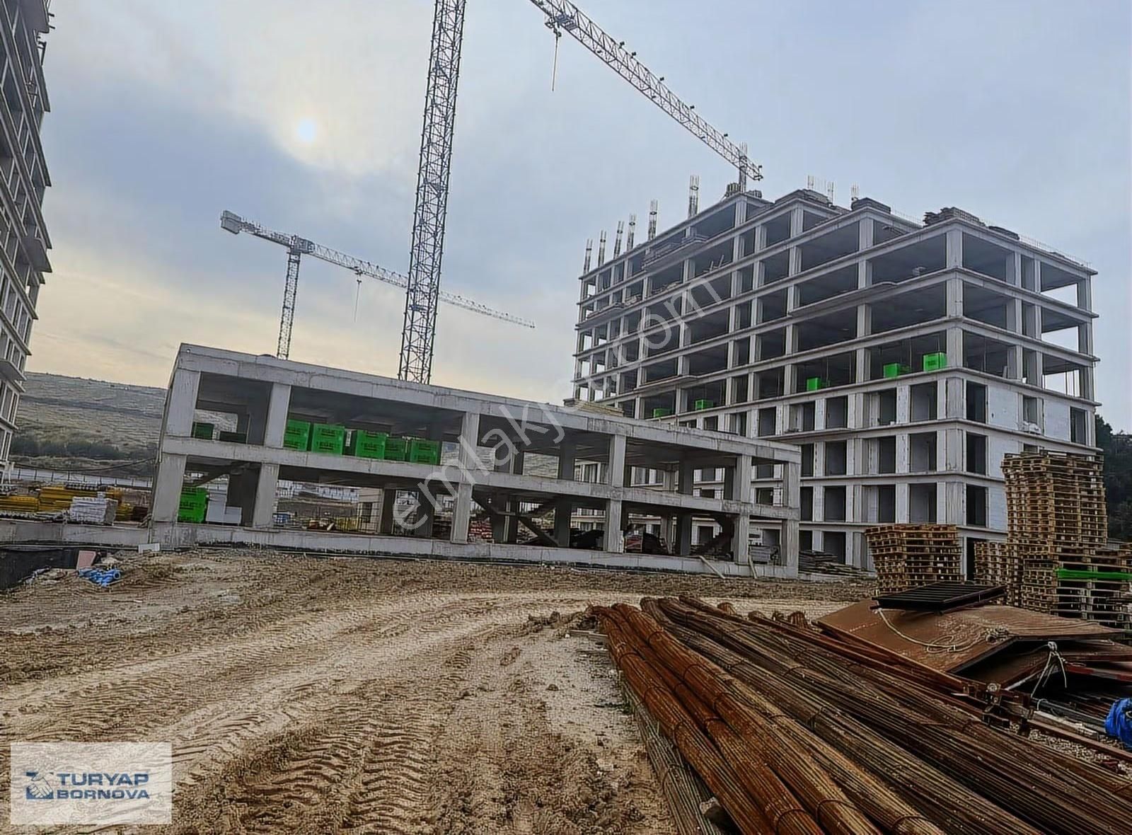 Ekmas Koru Menemen'de Havuz Cephe 1+1 Satılık Daire - Görsel 3