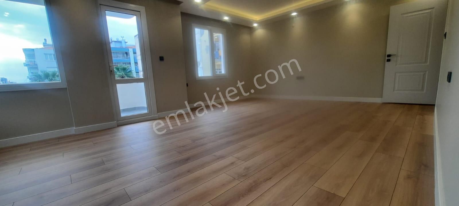 Bostanlı Bağcı Park Cepheli , İçi Full Yapılı , 3+1 Satılık Daire - Görsel 2