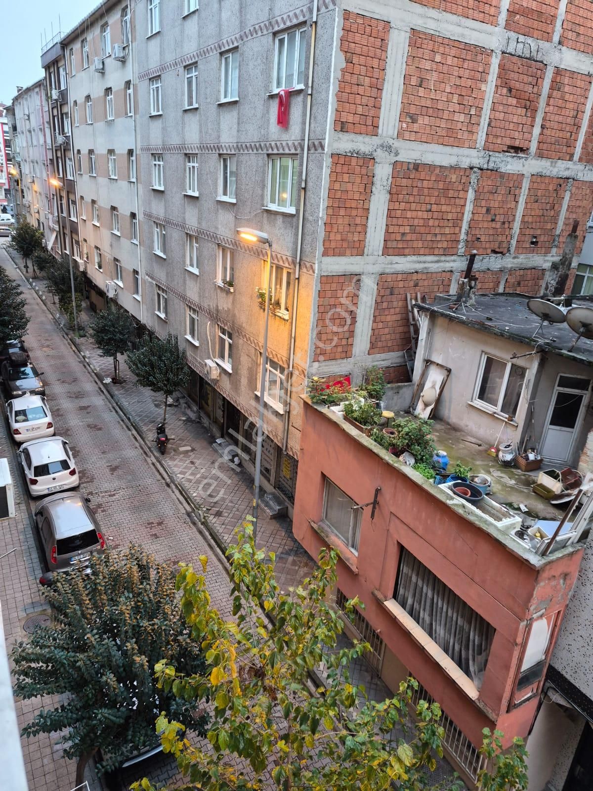 Şirinevler Meydan Metro Metrobus Ve Diğer Ulaşım Ağlarına 3 Dakika Yürüme Mesafesinde - Görsel 18