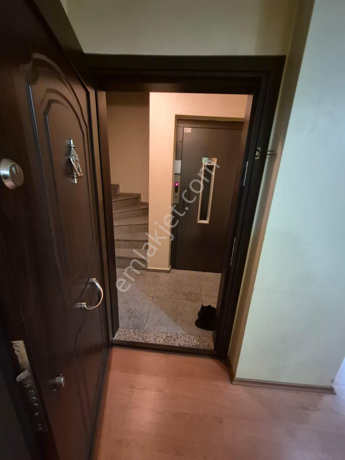 Şirinevler Meydan Metro Metrobus Ve Diğer Ulaşım Ağlarına 3 Dakika Yürüme Mesafesinde - Görsel 12