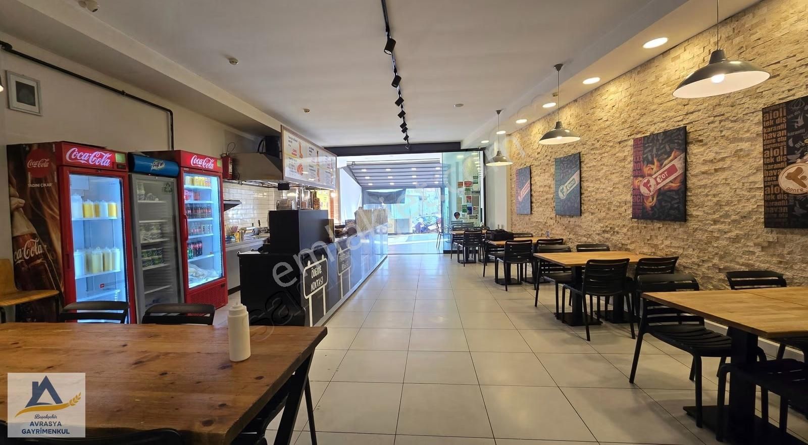 Başakşehir 1. Etap Arterium 1 Kiralık 140 M² Cadde Cephe Dükkan - Görsel 6