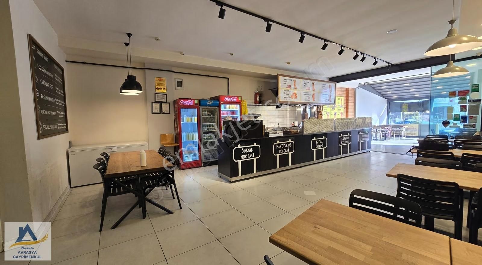 Başakşehir 1. Etap Arterium 1 Kiralık 140 M² Cadde Cephe Dükkan - Görsel 10