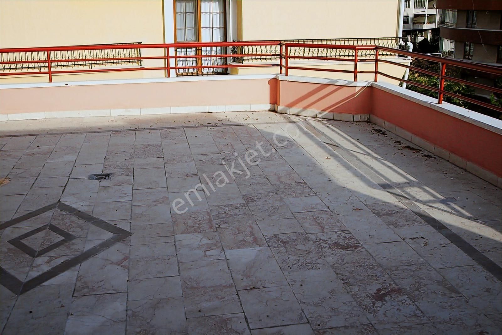 Kırkkonaklar Cadde Üzerinde 5+1 280m2 Bakımlı Dubleks Daire - Görsel 19