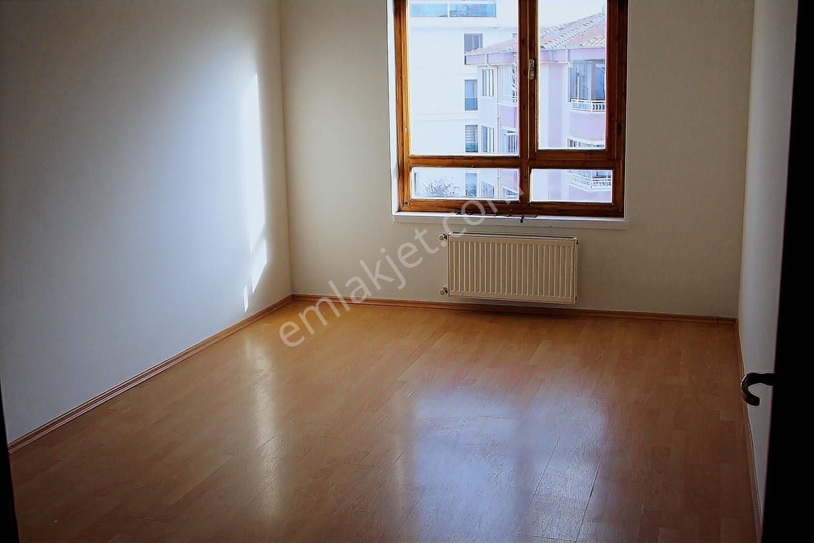 Kırkkonaklar Cadde Üzerinde 5+1 280m2 Bakımlı Dubleks Daire - Görsel 18