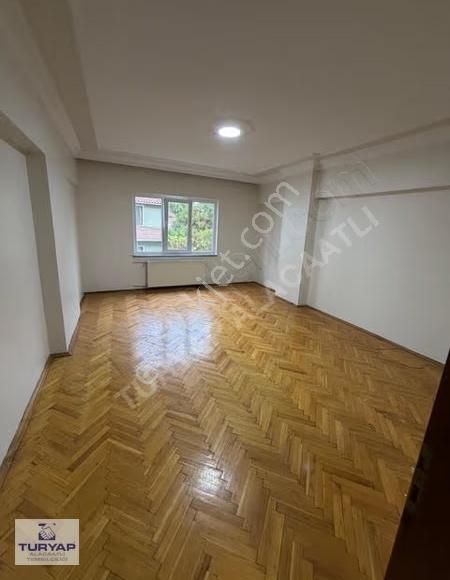 Turyap'tan Tuzla Postane Mahallesi Sahile 100 Mt Kullanışlı 3+1