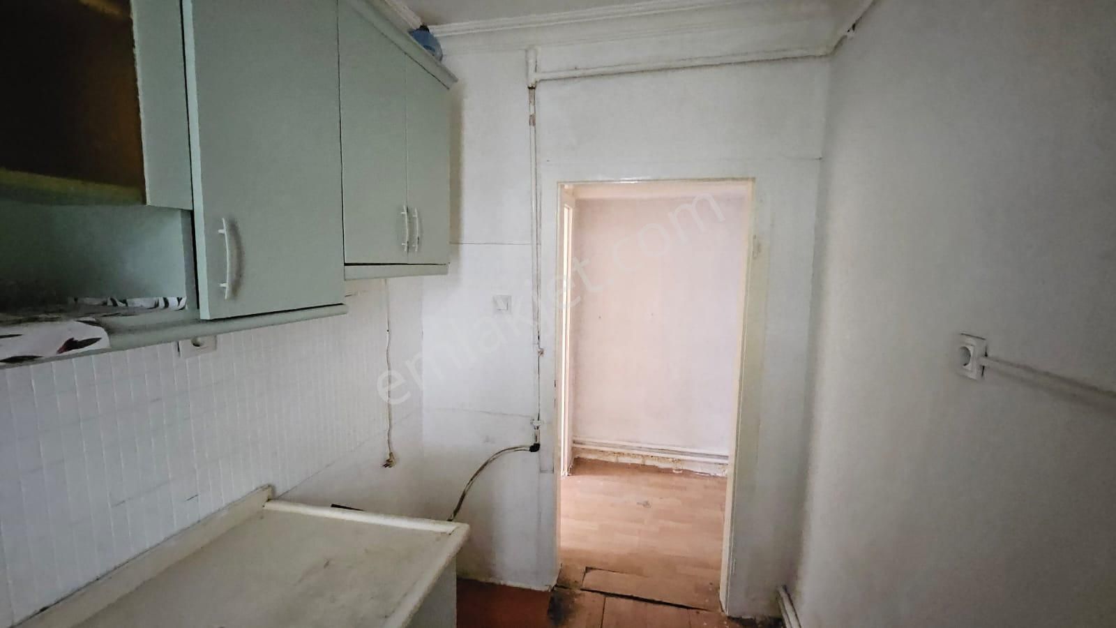 Abidin Paşada Kiralık 2+1 Bahçe Katı Daire - Görsel 7