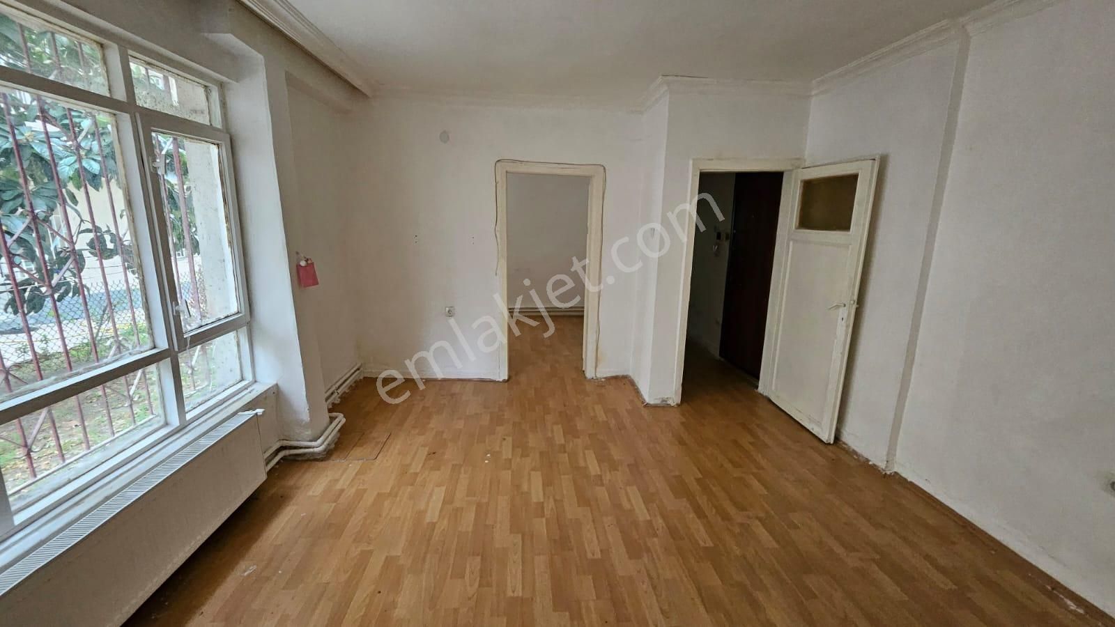 Abidin Paşada Kiralık 2+1 Bahçe Katı Daire - Görsel 4