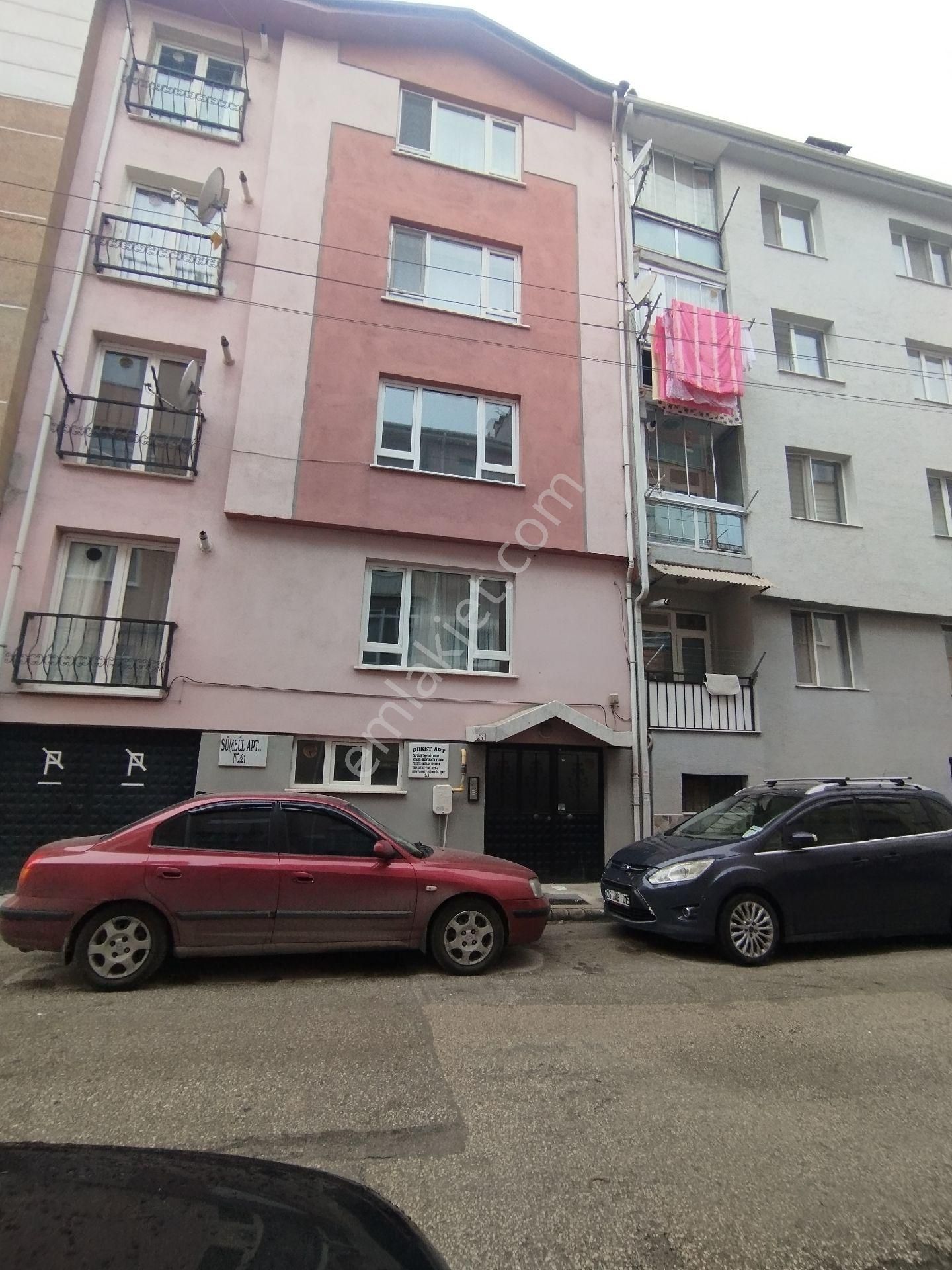 Ömerağa Mahallesi Bilici Sokakta Merkezi Konumlu Geniş 2+1 Daire - Görsel 17