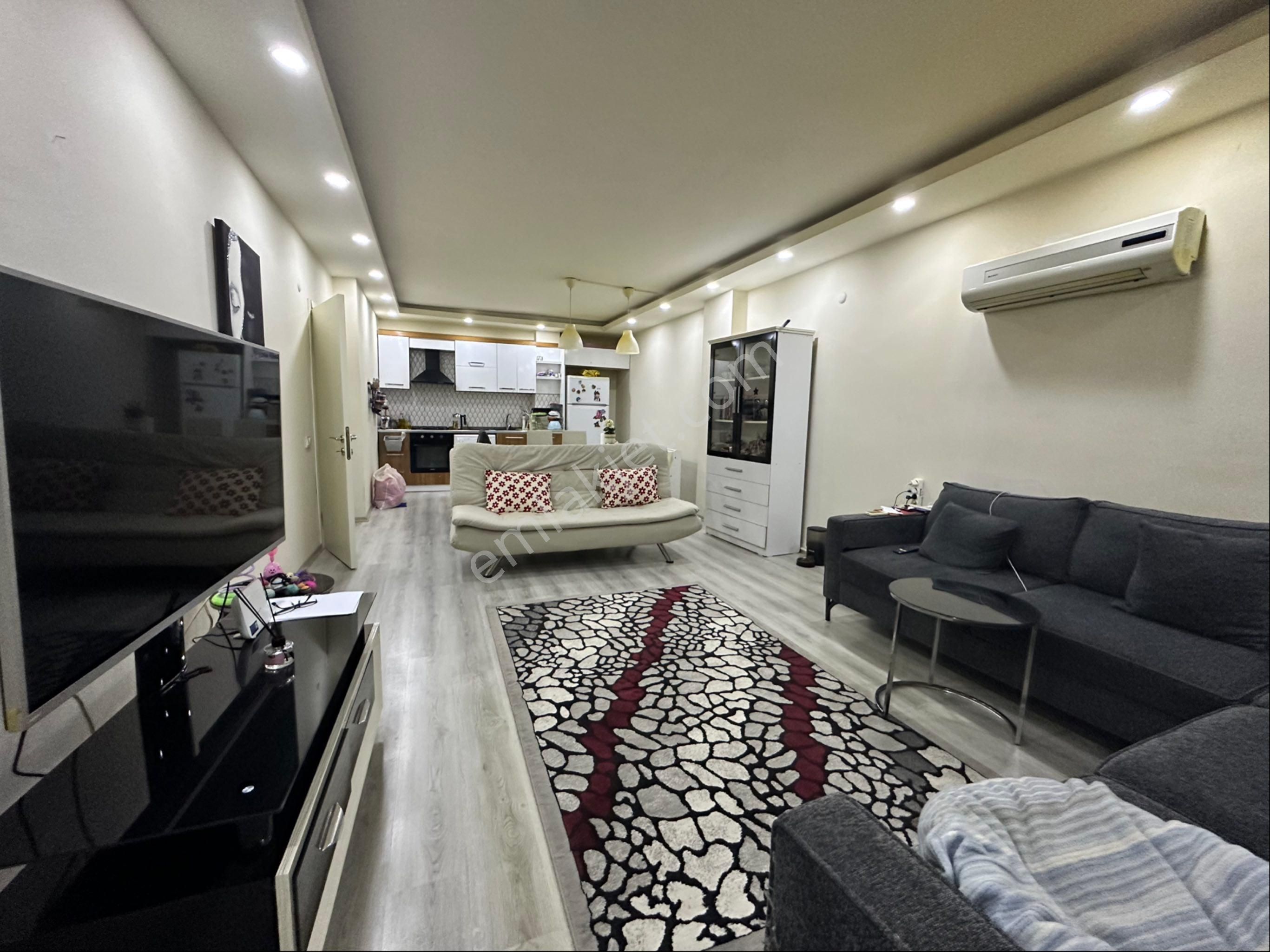 Denize 700 Metre Yeni Binada Katta Geniş 2+1 Asansörlü Daire - Görsel 2