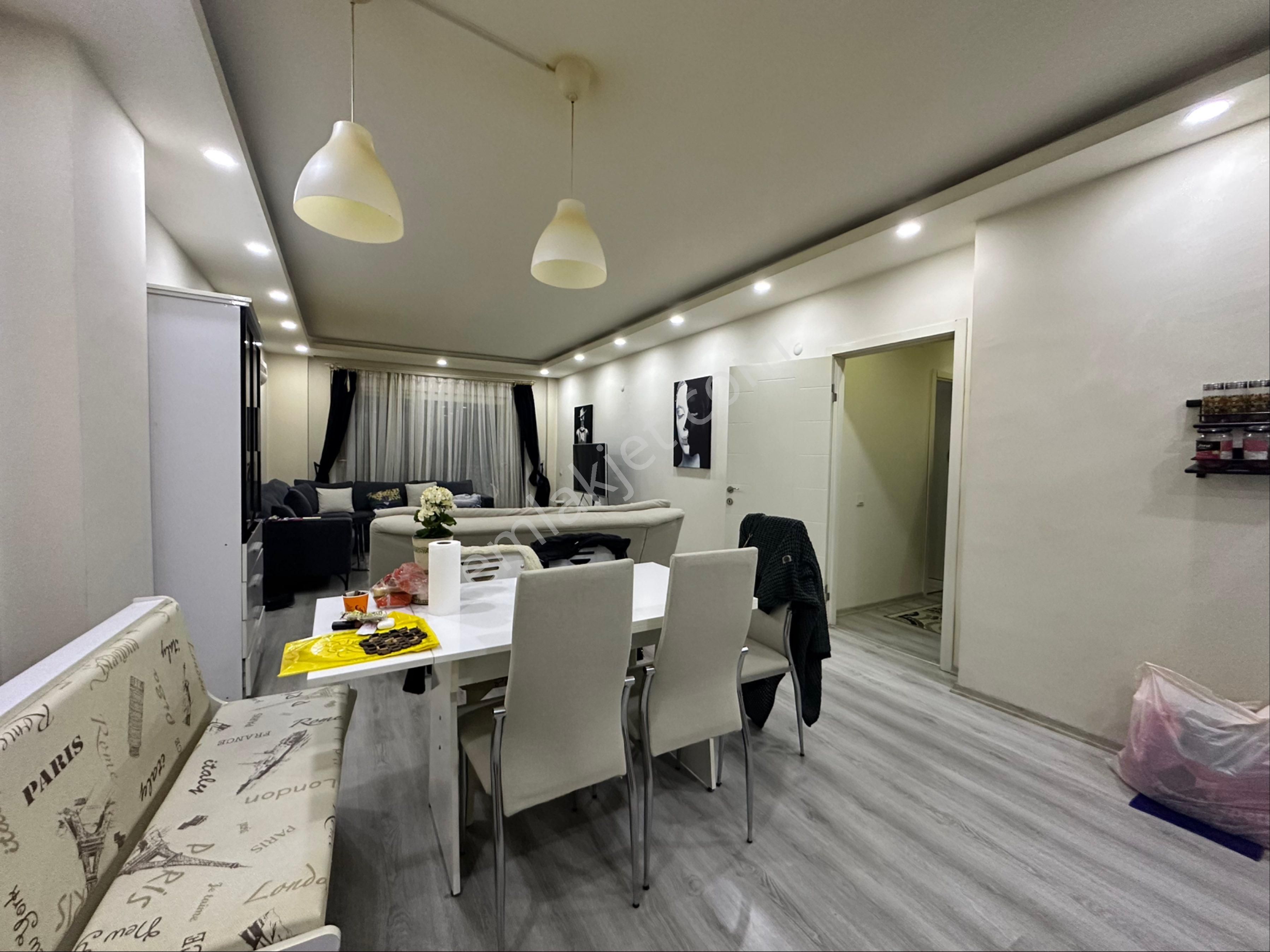 Denize 700 Metre Yeni Binada Katta Geniş 2+1 Asansörlü Daire - Görsel 3