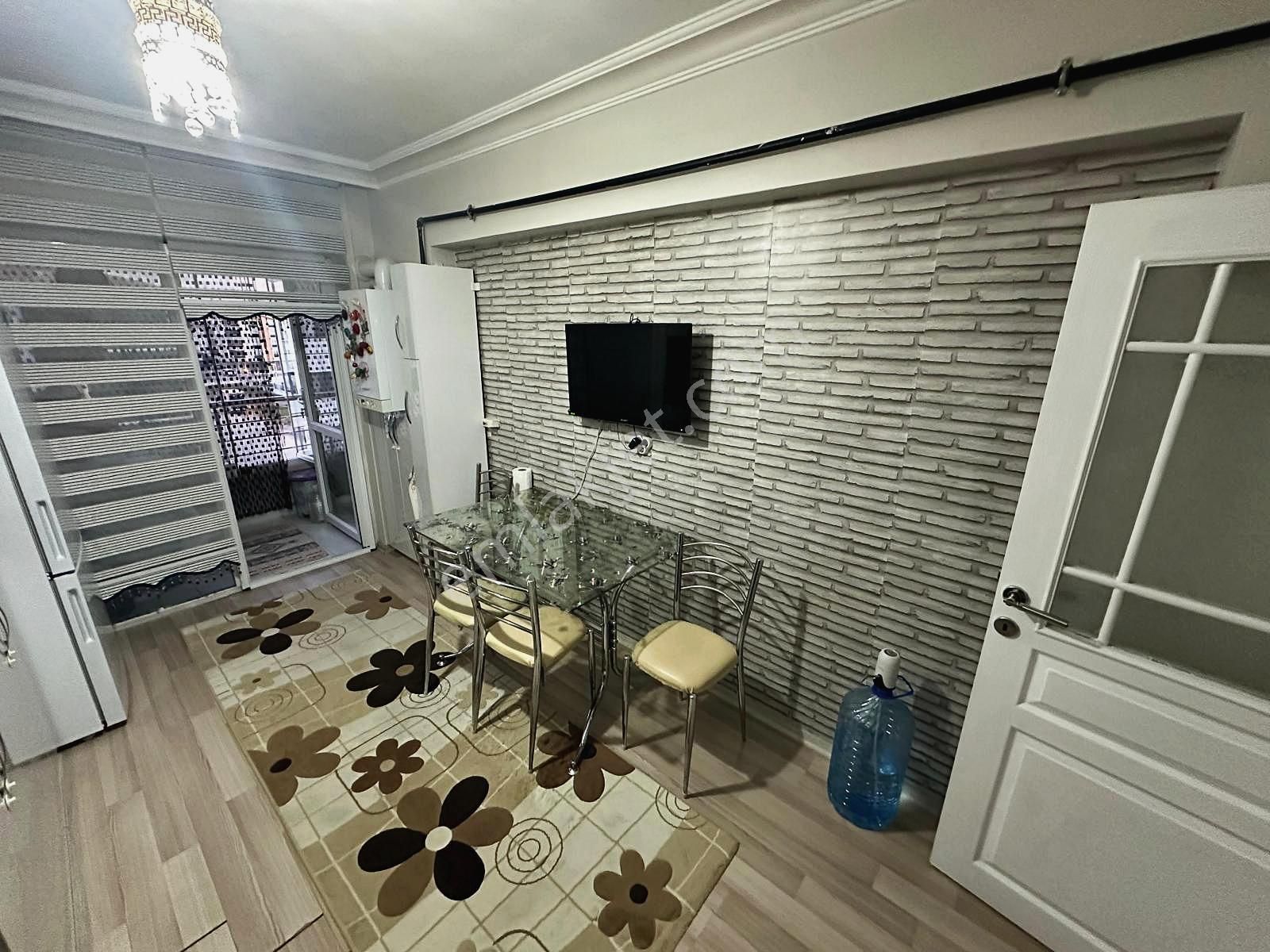 Yenikent 29 Ekim'de 3+1 Son Katta Asansörlü Çift Balkonlu Daire - Görsel 4