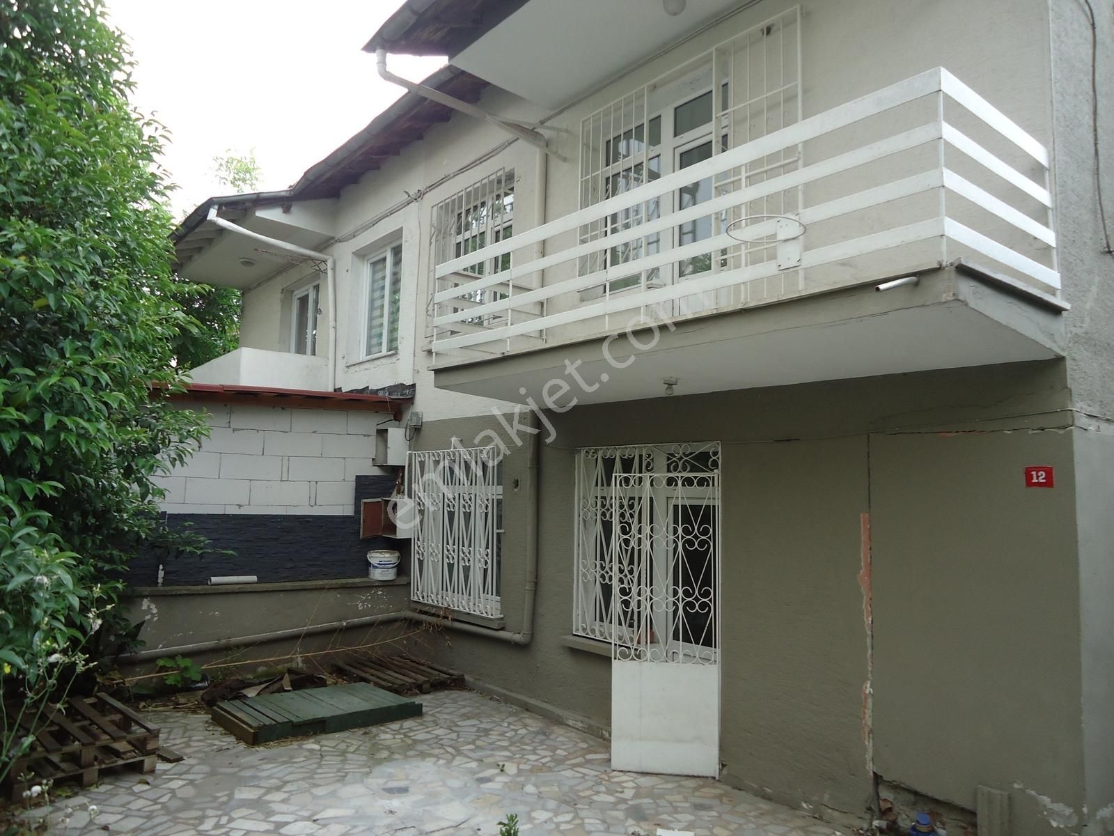 Bahcelievlerde Mustakil Bahceli Villa - Görsel 7