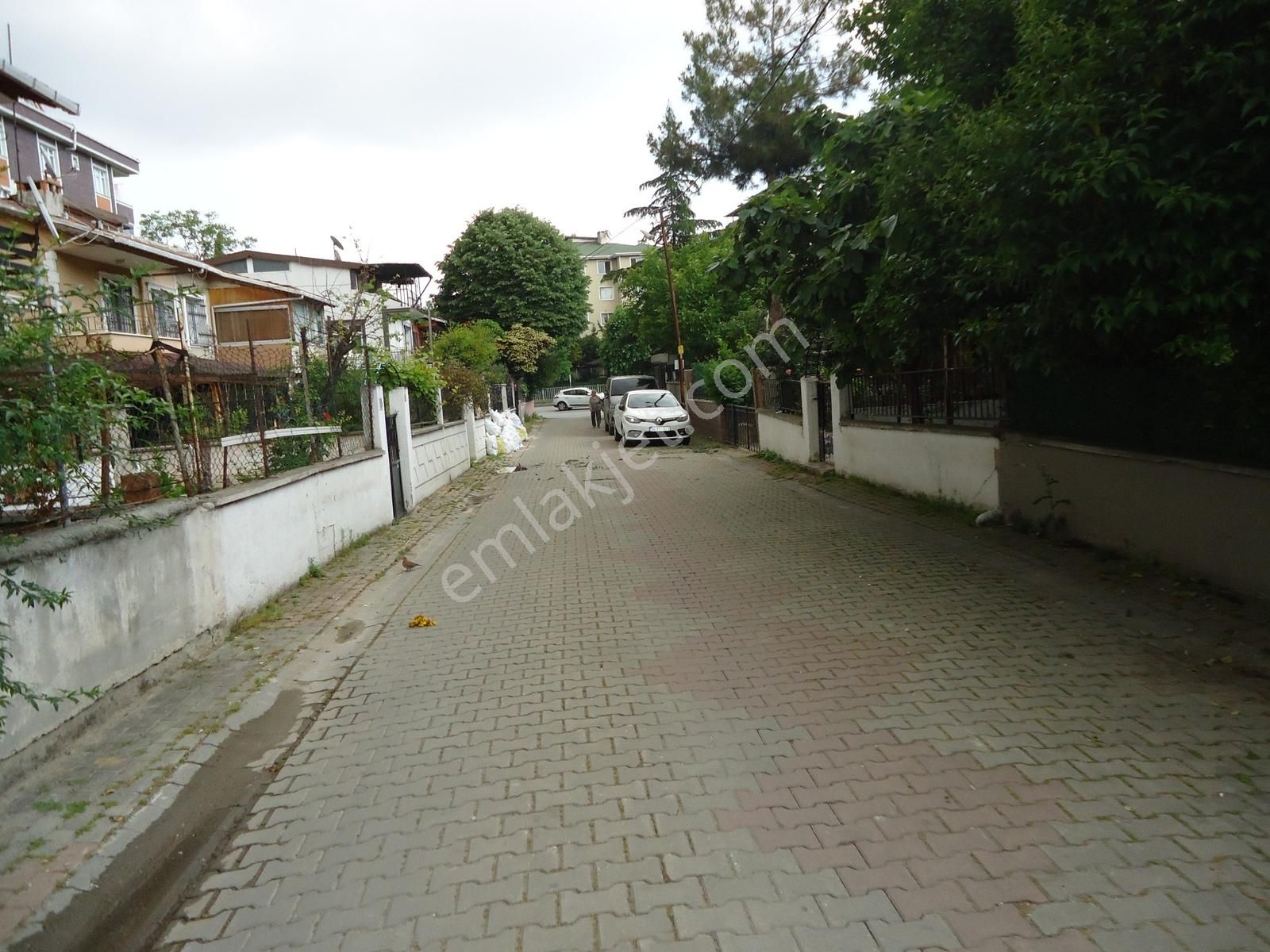 Bahcelievlerde Mustakil Bahceli Villa - Görsel 26