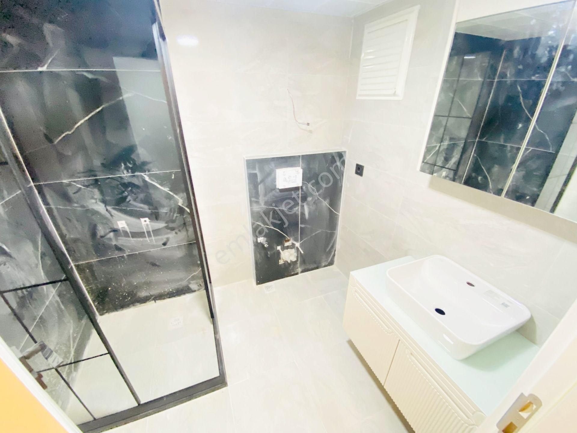 Merkezi Konumda Emsalsiz İşcilikte Çok Geniş 3+1 Fırsat Daire - Görsel 25