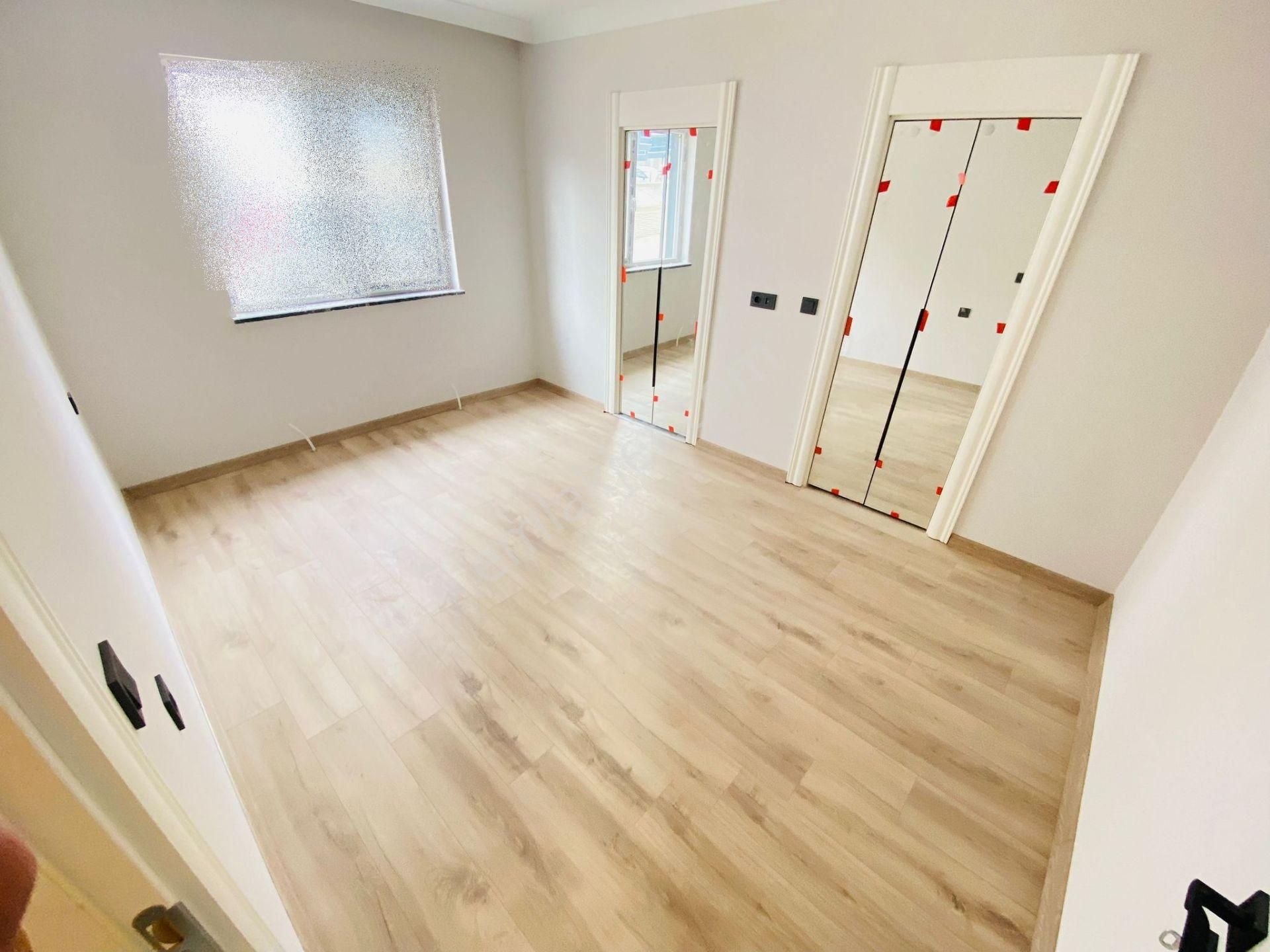 Merkezi Konumda Emsalsiz İşcilikte Çok Geniş 3+1 Fırsat Daire - Görsel 13