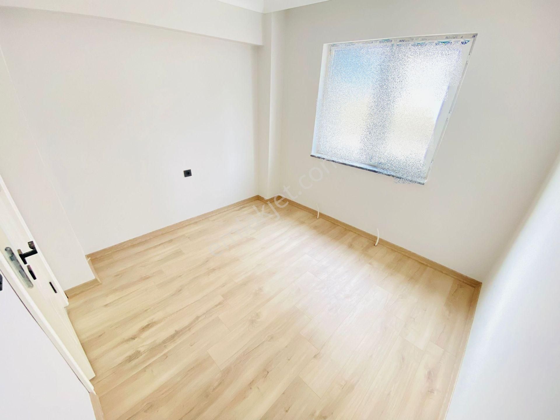 Merkezi Konumda Emsalsiz İşcilikte Çok Geniş 3+1 Fırsat Daire - Görsel 21