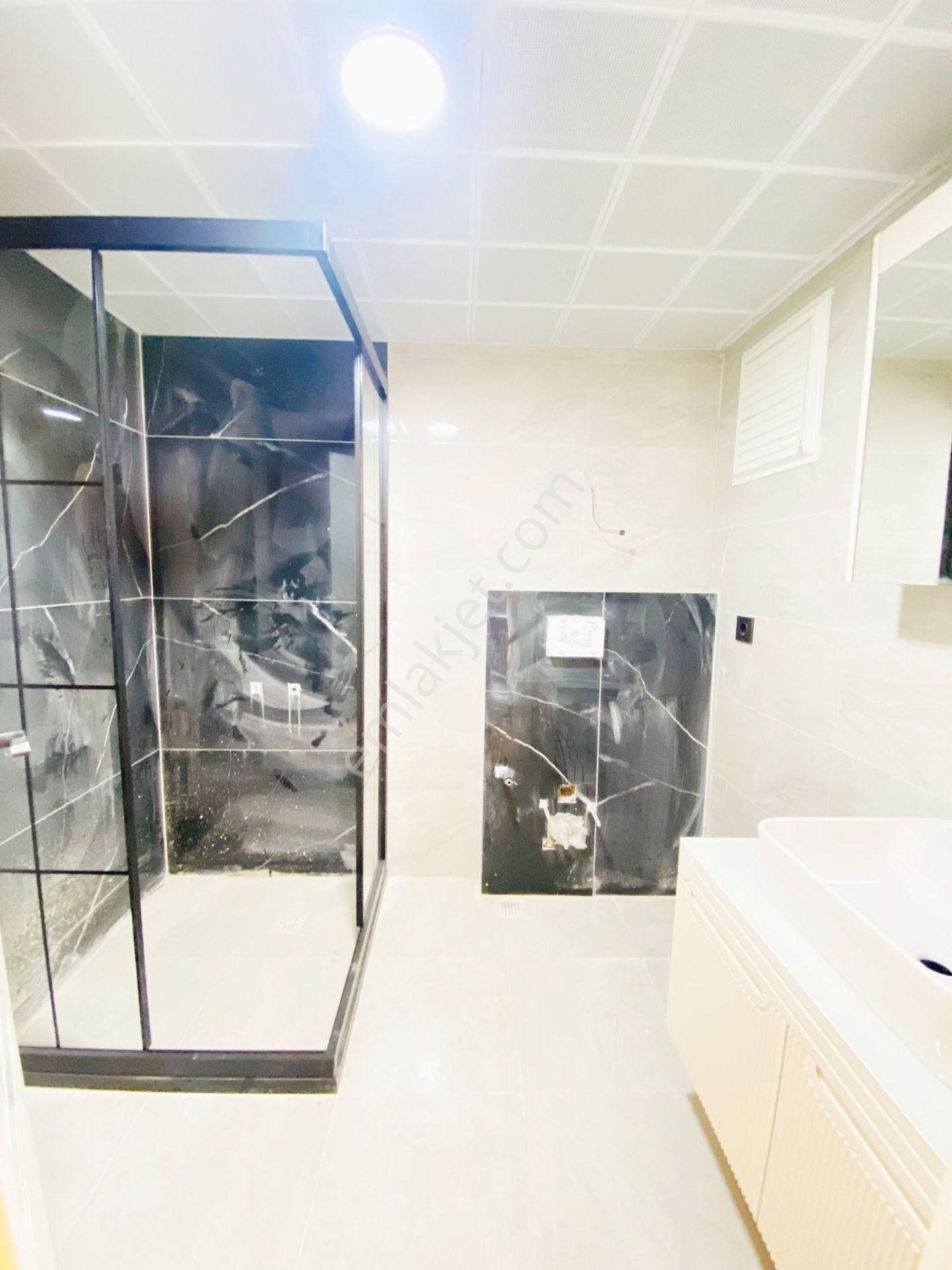 Merkezi Konumda Emsalsiz İşcilikte Çok Geniş 3+1 Fırsat Daire - Görsel 24