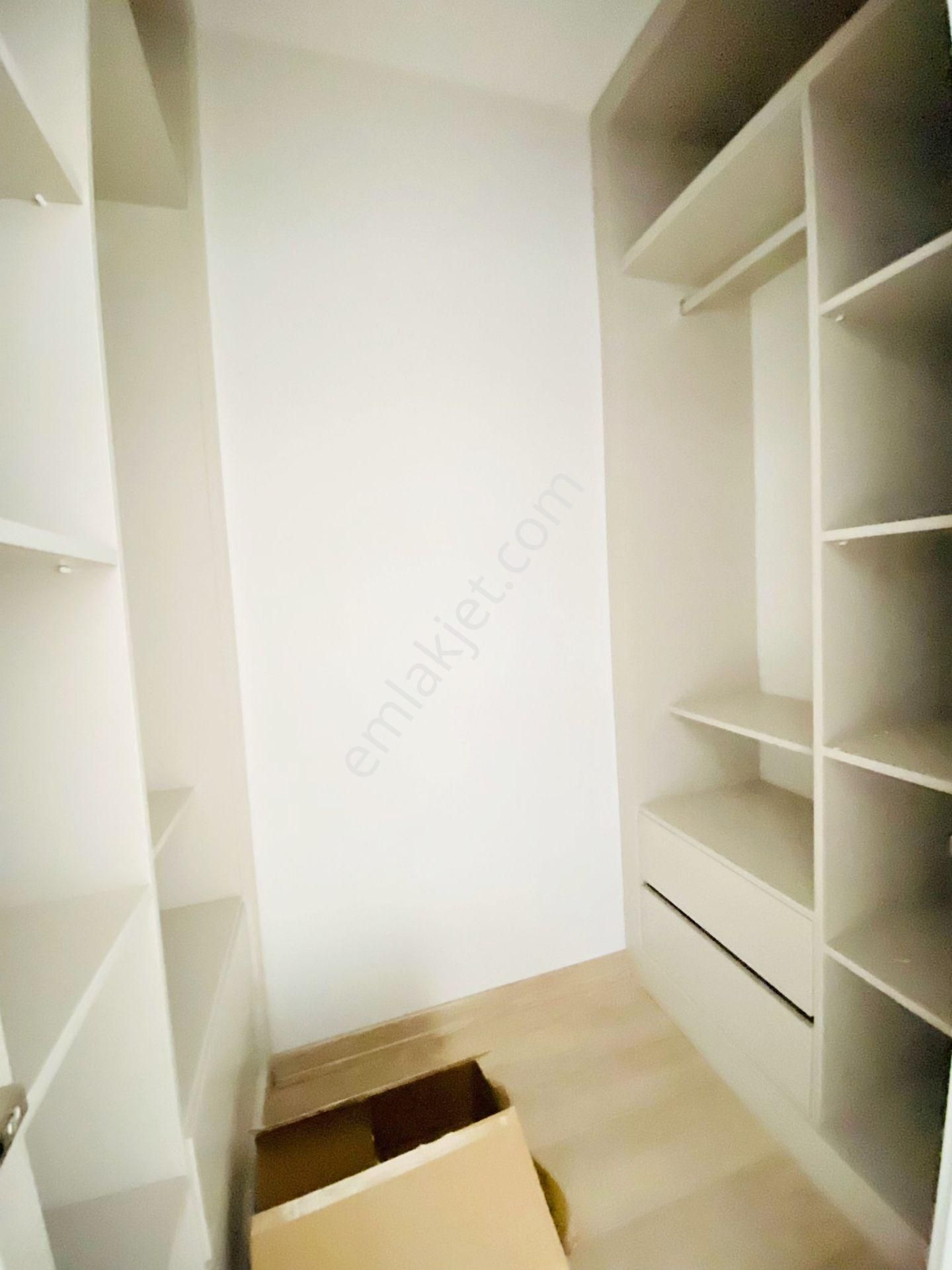 Merkezi Konumda Emsalsiz İşcilikte Çok Geniş 3+1 Fırsat Daire - Görsel 8