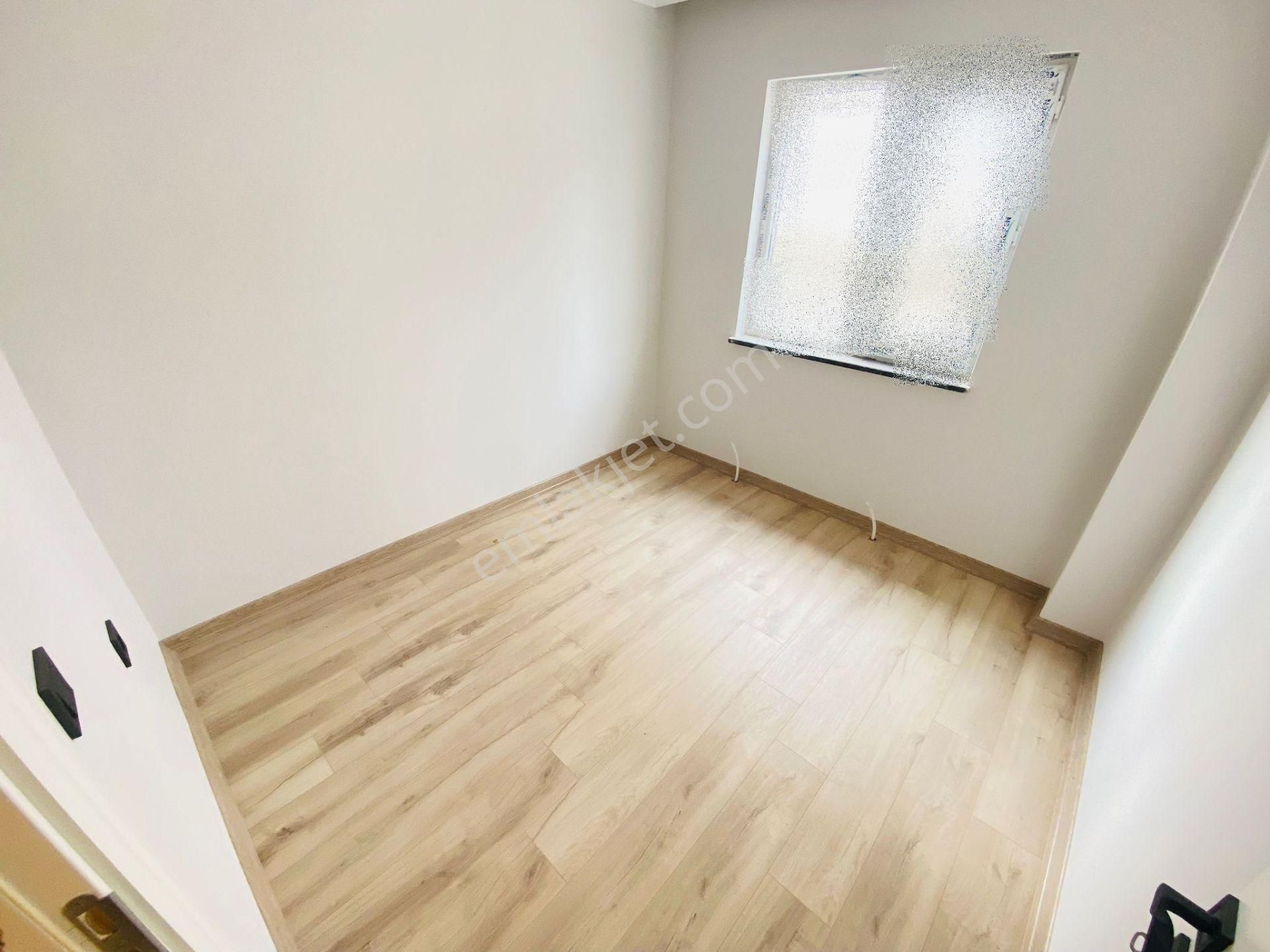 Merkezi Konumda Emsalsiz İşcilikte Çok Geniş 3+1 Fırsat Daire - Görsel 17