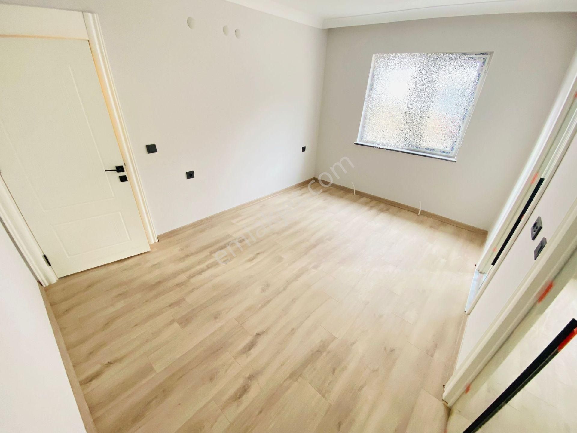 Merkezi Konumda Emsalsiz İşcilikte Çok Geniş 3+1 Fırsat Daire - Görsel 12