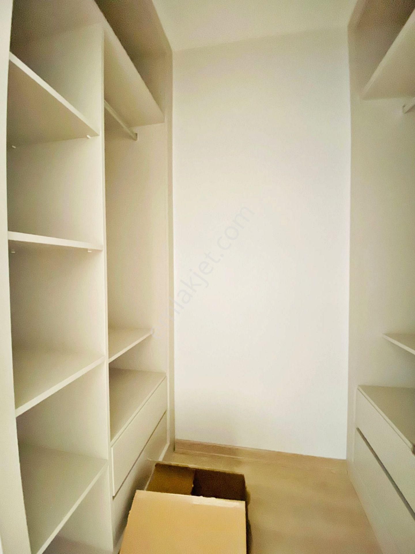 Merkezi Konumda Emsalsiz İşcilikte Çok Geniş 3+1 Fırsat Daire - Görsel 10