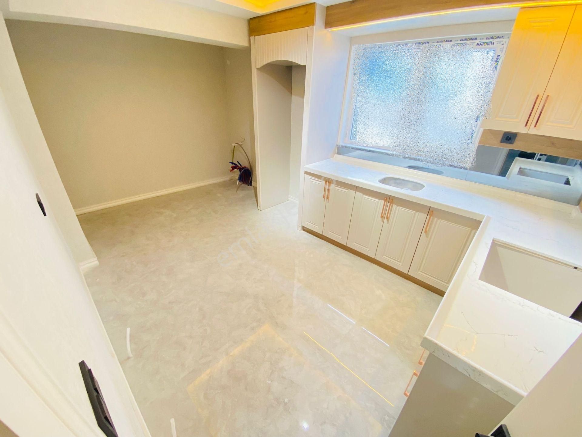 Merkezi Konumda Emsalsiz İşcilikte Çok Geniş 3+1 Fırsat Daire - Görsel 3