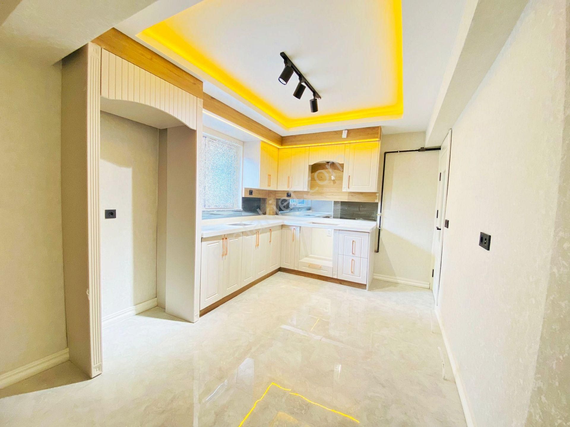 Merkezi Konumda Emsalsiz İşcilikte Çok Geniş 3+1 Fırsat Daire - Görsel 5