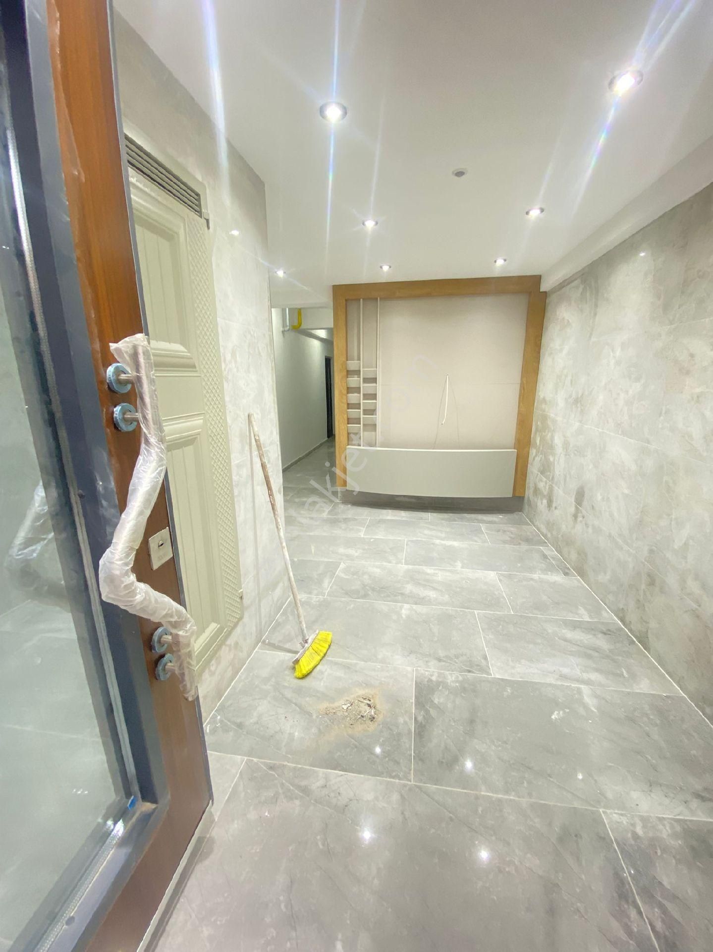 Eğitimciler Caddesi Dibi Balkonlu - Görsel 10