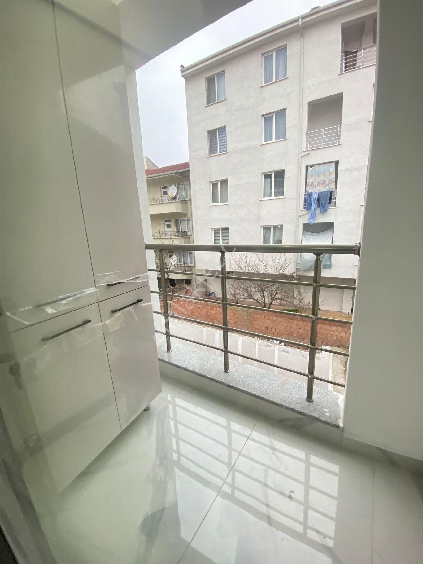 Eğitimciler Caddesi Dibi Balkonlu - Görsel 7