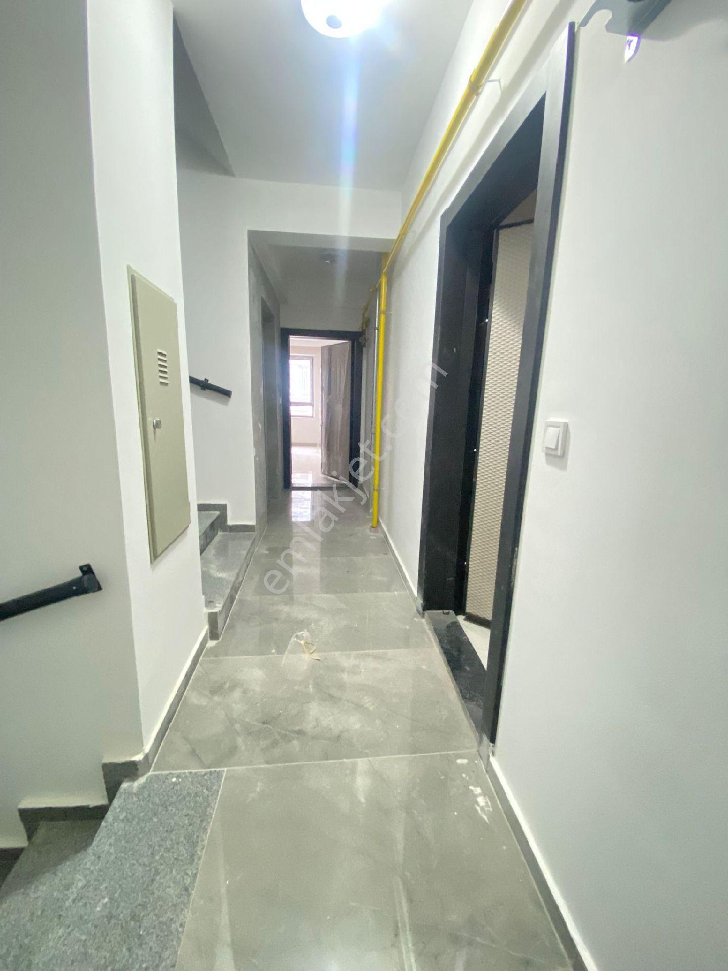 Eğitimciler Caddesi Dibi Balkonlu - Görsel 9