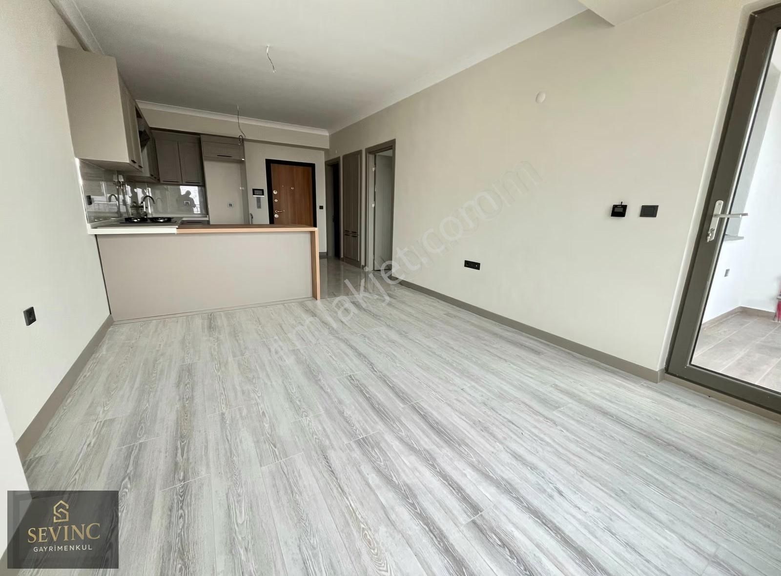 Sevinç'ten Cadde Port'ta Ön Cephe Manzaralı 1+1 Kiralık Daire - Görsel 18