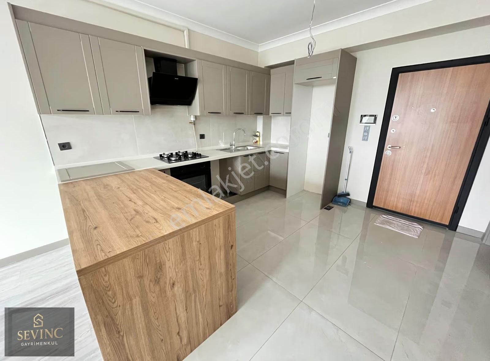 Sevinç'ten Cadde Port'ta Ön Cephe Manzaralı 1+1 Kiralık Daire - Görsel 24